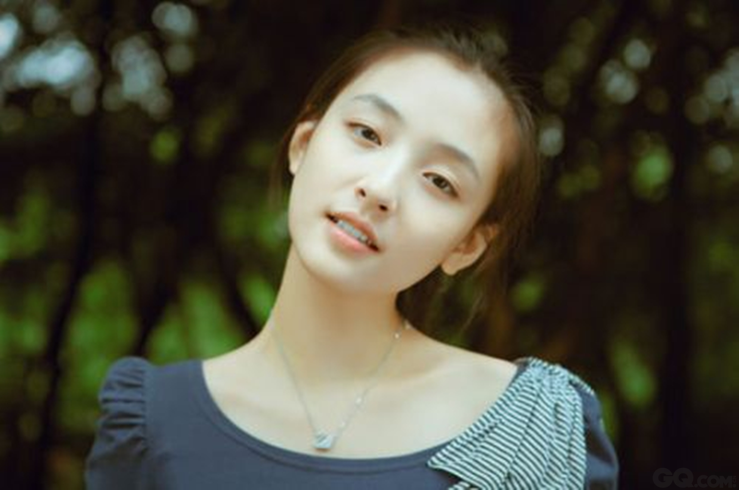 2012年，吴倩就读于武汉大学艺术学系，那时她就已经小范围网红，被称作“武大校花”。毕业后，吴倩签约影视公司，先后拍摄《鹿鼎记》、《何以笙箫默》等作品。因为将小赵默笙演绎得更符合原著，吴倩的演艺之路被很多人看好。