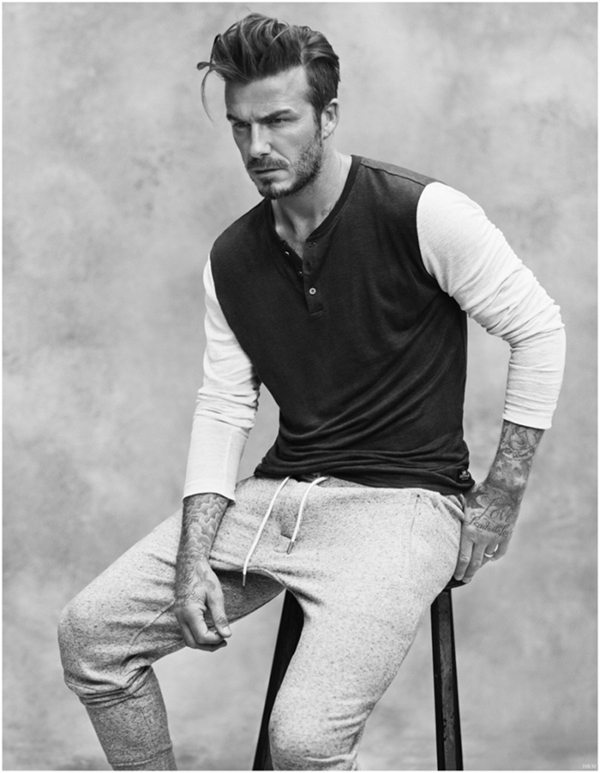 身材引来无数尖叫声的贝克汉姆此次又为H&M代言，布满双臂的纹身与络腮胡散发着男人的性感阳刚味。即便是H&M的休闲简约的男装，也能穿出独特的味道。