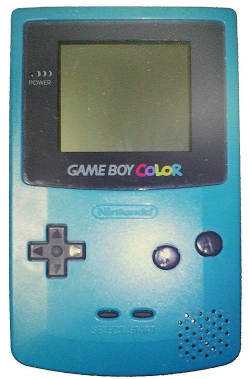 NO.5 Game Boy Color
1998年年底，对着黑白屏掌上游戏机有些厌倦的小伙伴们迎来了任天堂Game Boy Color彩屏掌上游戏机。在当年彩屏游戏机价值不菲，虽然只能显示56种颜色，也足够众多小伙伴们排成长队，只为玩一局Game Boy Color的游戏。
