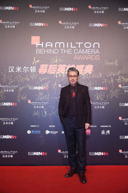 第四届汉米尔顿幕后英雄盛典-著名影视演员吴秀波先生在红毯上