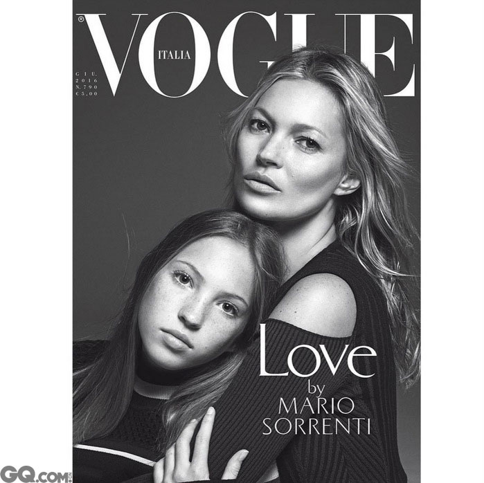 凯特·莫斯带着13岁的女儿Lila Grace登上了《VOGUE》封面，这也是13岁的Lila首次登上的封面，母女俩都穿着Versace，黑白胶片，主题为“爱”。