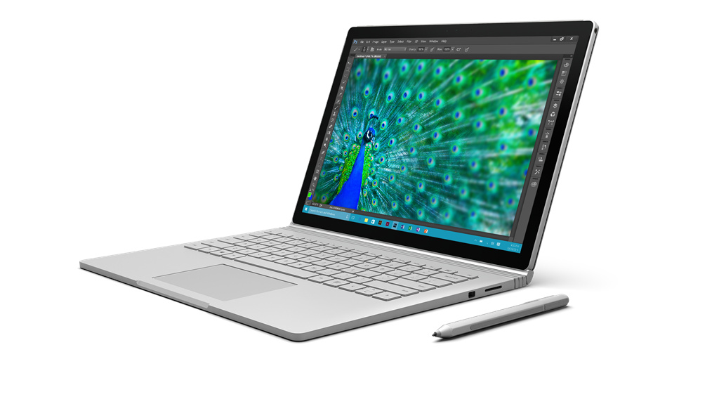 NO.1微软surface
微软的surface系列电脑可以说是对现代传统电脑的一种颠覆，surface book的设计和传统笔记本很类似，而surface pro4则采用的是无段式的支架设计，看起来要更加酷炫和方便。两者都配备了Surface Pen触控笔，有着比上代更优秀的压感识别功能和手掌防误触功能，都使用了镁合金机身。在处理器、续航和体积等方面，两者有些差别，但对于办公娱乐等方面的表现都足够优秀，可以说是无论哪一款都是目前最好的便携笔记本之一。Surface Book拥有分体式的设计、更高的配置，当然售价更高； 对于经常携带电脑的用户来说，Surface Pro 4已经表现不俗了，价格也更具优势。 
