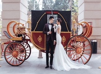 天津麗思卡爾頓酒店揭幕2019“愛麗思 ? 馥郁織夢”春季婚尚盛典