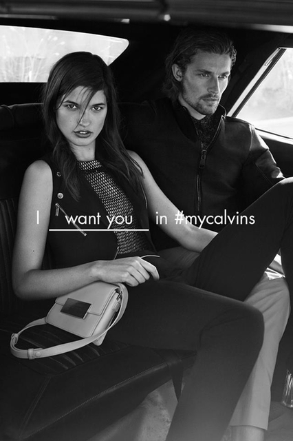 Calvin Klein在本季成功开启了“填词造句”的模式—— I ____ in #mycalvins.不同的词显示出不同的时尚态度与生活态度。Love对应温柔绅士的灰色两粒扣西装，wander对应探索求实的运动风，want you则是在汽车中，霸道的夹克。每一张大片都像一个故事。