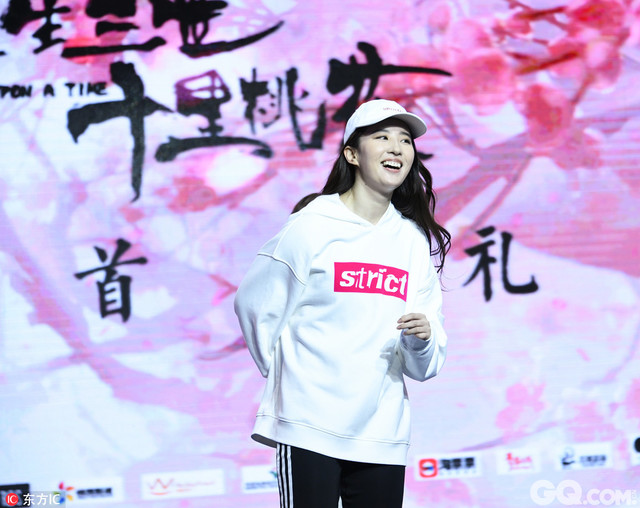 2017年8月3日，北京，众星出席电影《三生三世十里桃花》发布会。 