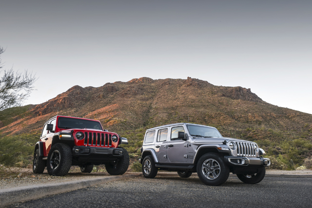 在美洲亚利桑那州和Jeep一起窥探男人都有的梦想
