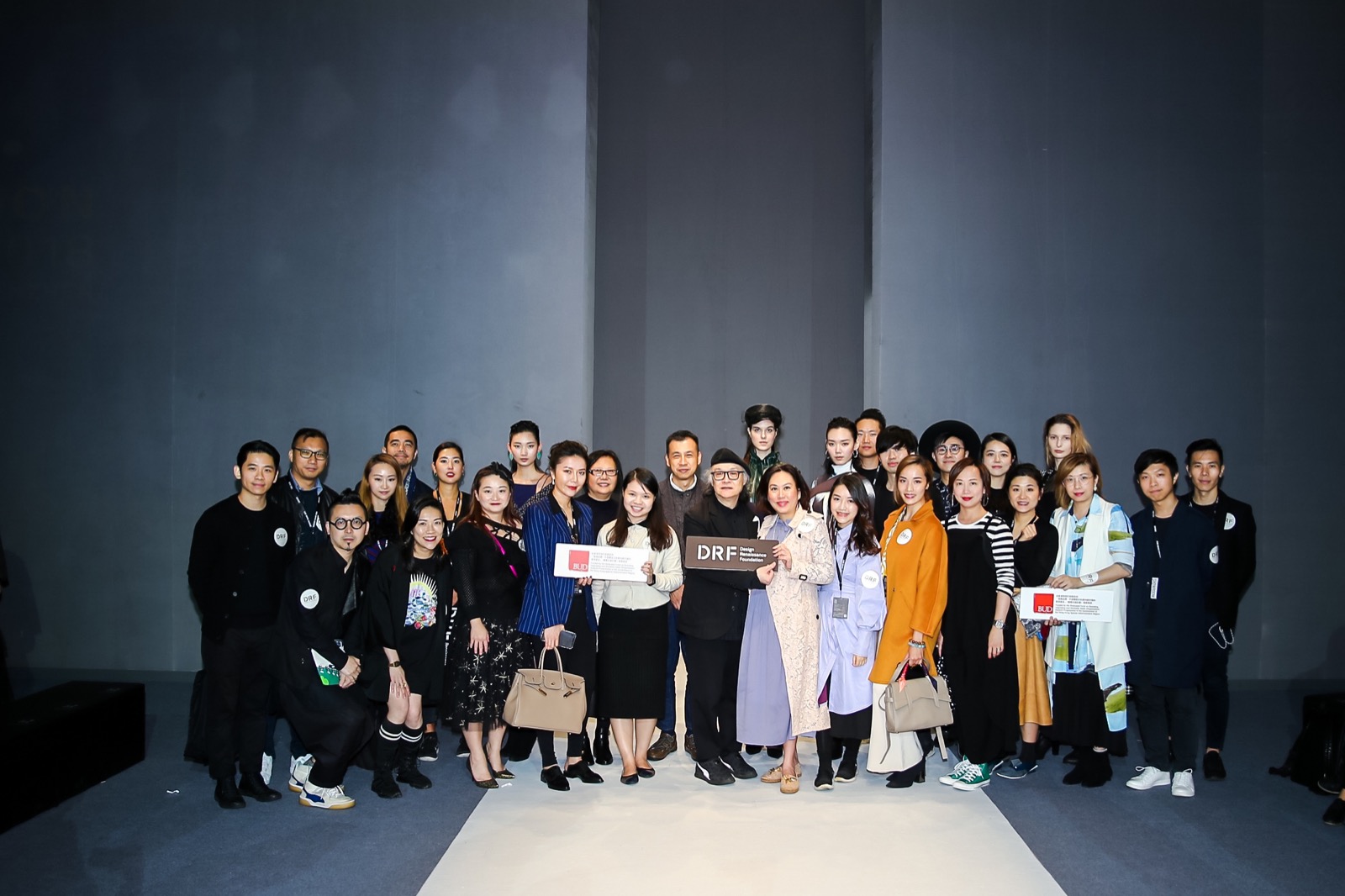大湾区首个香港深圳时尚合作项目    香港DRF带来时装汇演首次登陆深圳时装周