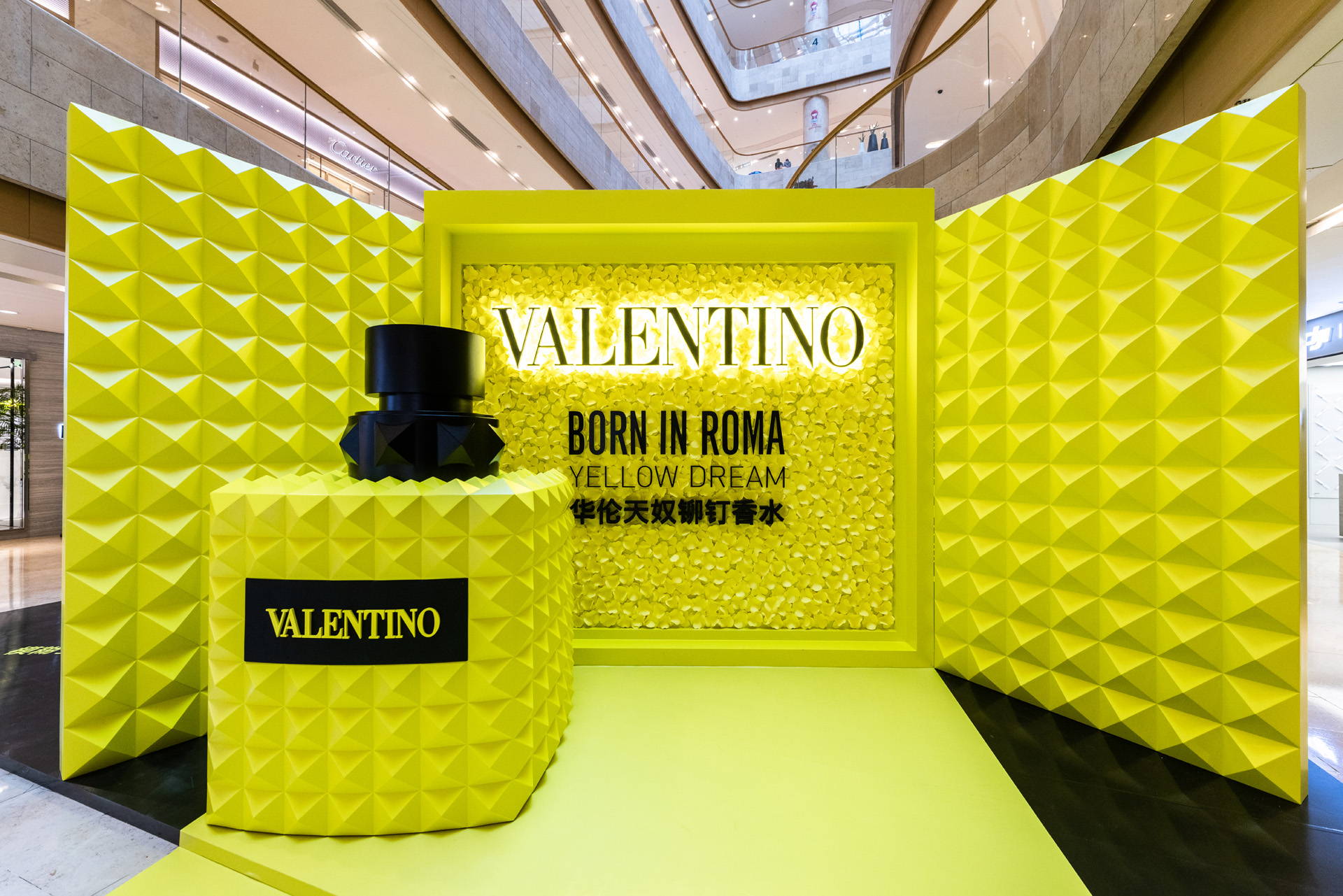 Valentino（华伦天奴）2018早秋系列型录 - 高清图片，堆糖，美图壁纸兴趣社区