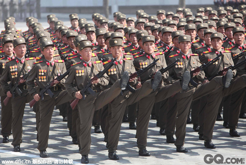 9月3日是我国首个法定“中国人民抗日战争胜利纪念日”，将在北京天安门广场举行纪念抗战胜利70周年大阅兵。阅兵往往可以体现一个军队的精神面貌以及训 练水平，世界各国的军队的阅兵式也不尽相同，而不同国家的阅兵式体现的风貌也有很大不同，下面就让我们去看看各国的奇葩阅兵式吧。