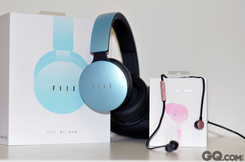 汪峰的原创品牌FIIL耳机去年10月21日正式发布，汪老板在科技圈成功地刷了一遍头条。上市几个月来，FIIL耳机的市场反响与口碑一直不错。在白色情人节即将到来之际，FIIL WIRELESS和FIIL Bestie又分别推出了蓝粉版，为年轻消费者提供了更丰富、时尚、年轻化的色彩选择。同时，一大一小两款耳机加上浪漫的配色也组成了新的情侣款再度甜蜜来虐。