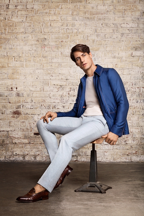 打造适合各种场合的百搭风格,散发zilli男士一贯的自然与潇洒风度