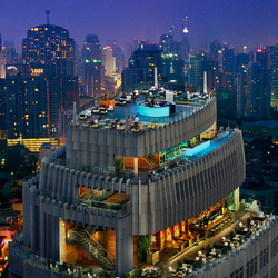能360度看曼谷夜景的酒吧