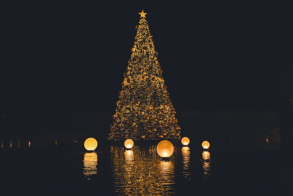 益耀星海：静谧蔚蓝太阳湾，点亮璀璨圣诞季