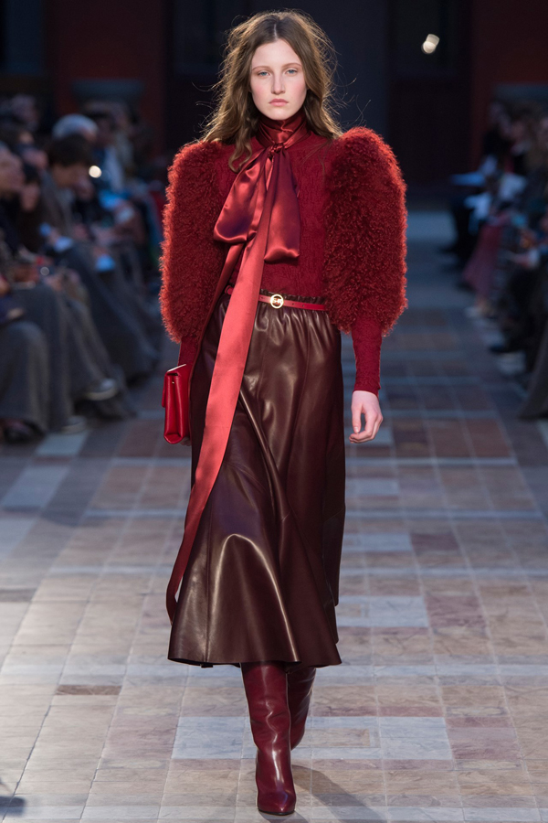 suzypfw: death of the (straight) catwalk_suzy menkes专栏_时装