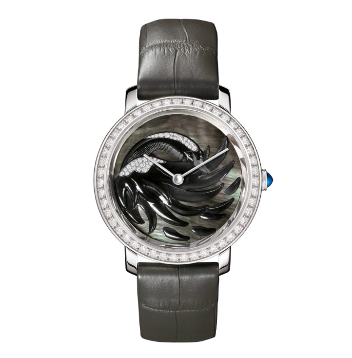 时装大片 品牌新闻 精彩专题 透明蓝宝石镜面表背镌刻《boucheron》