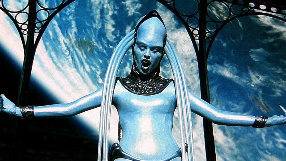 《第五元素》中的蓝色外星歌姬 在看惯了科幻大片的今天,真正能带给