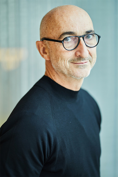 pierrehardy二十周年复刻经典刀锋鞋跟