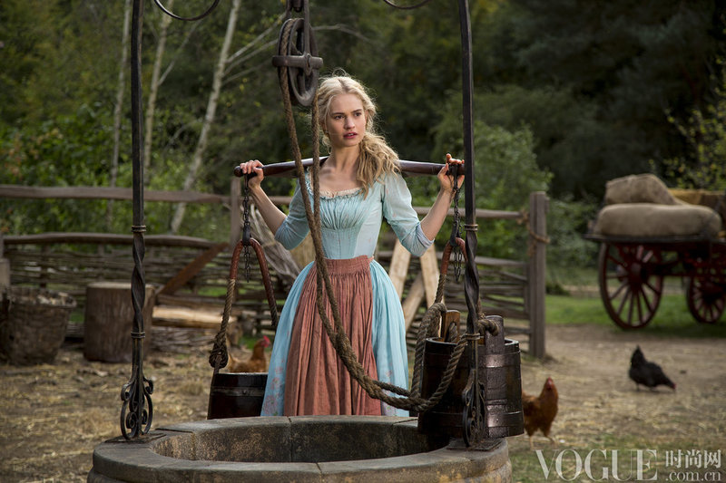 当暗黑女王凯特布兰奇特遇到纯美灰姑娘莉莉詹姆斯