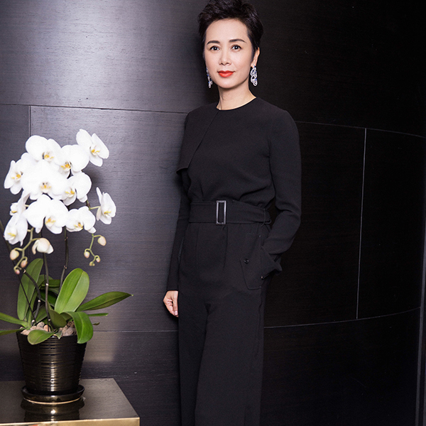 蒋雯丽 （Jiang Wenli） in MAX MARA SS17 RESORT JUMPSUIT